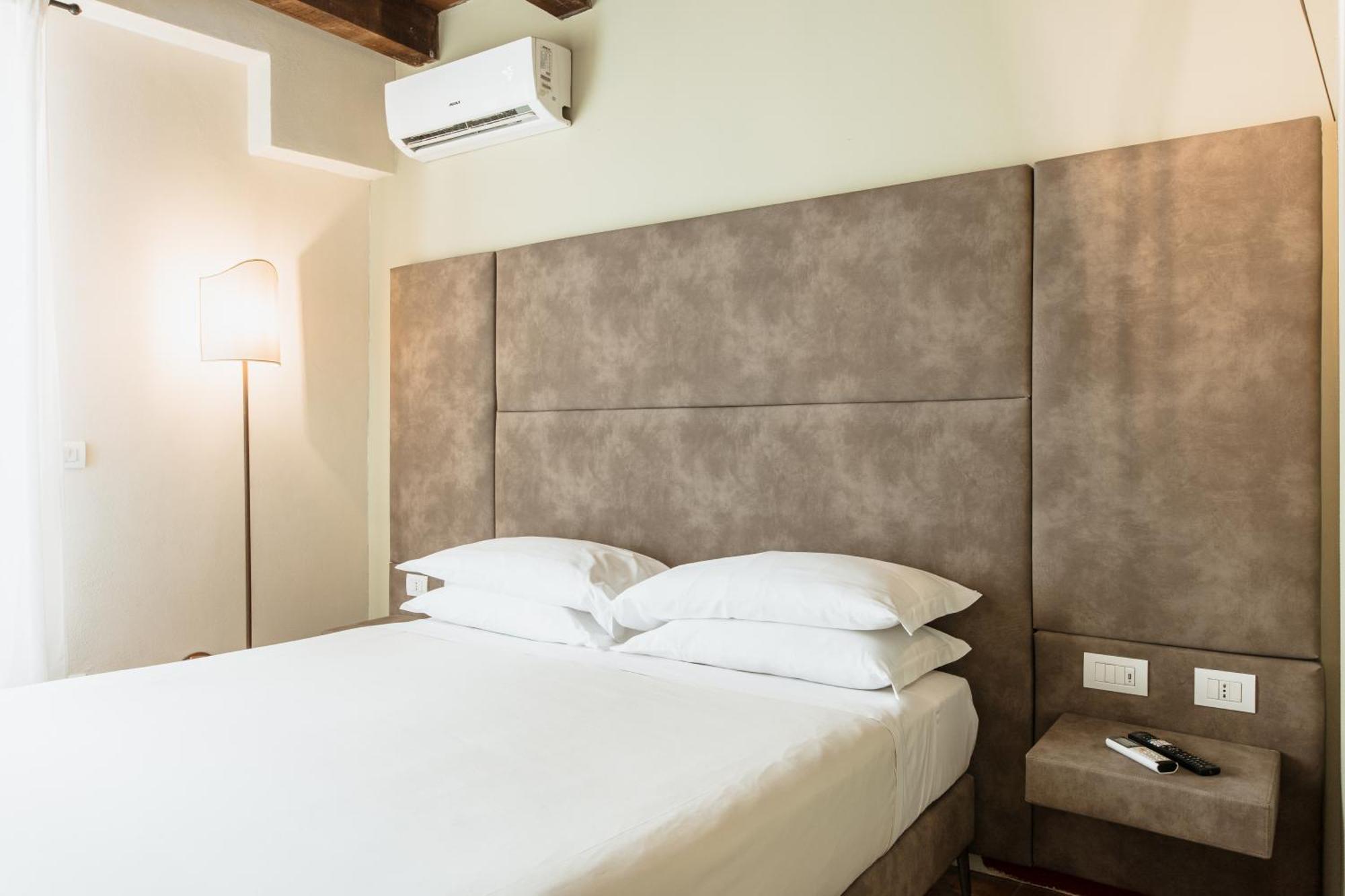 Osteria Luxury Apartments Peschiera del Garda Luaran gambar