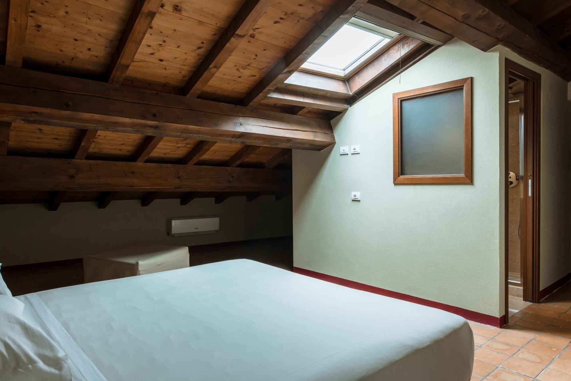 Osteria Luxury Apartments Peschiera del Garda Luaran gambar
