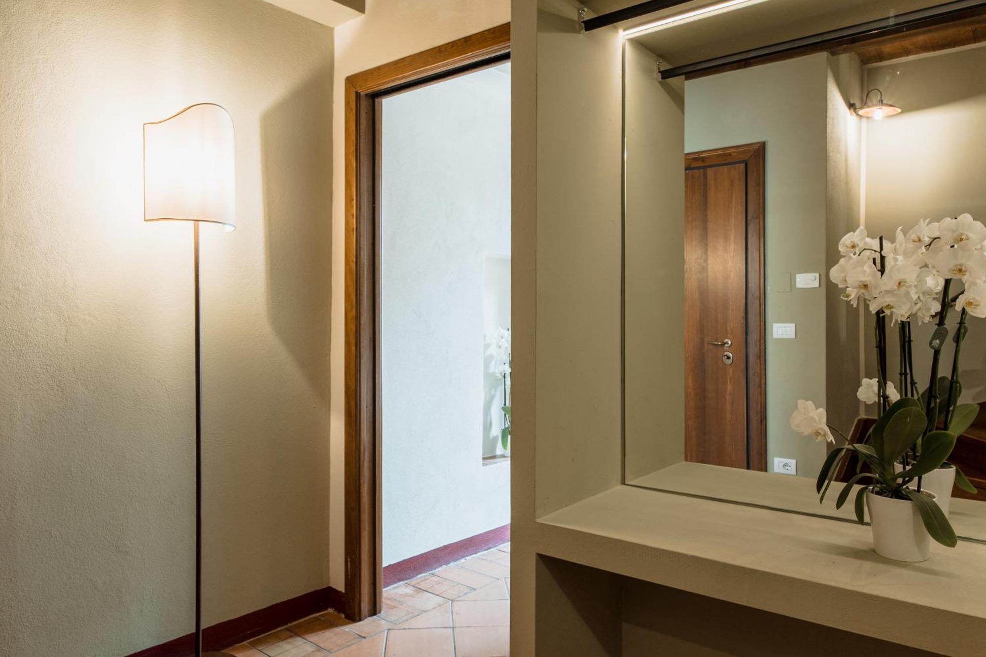 Osteria Luxury Apartments Peschiera del Garda Luaran gambar