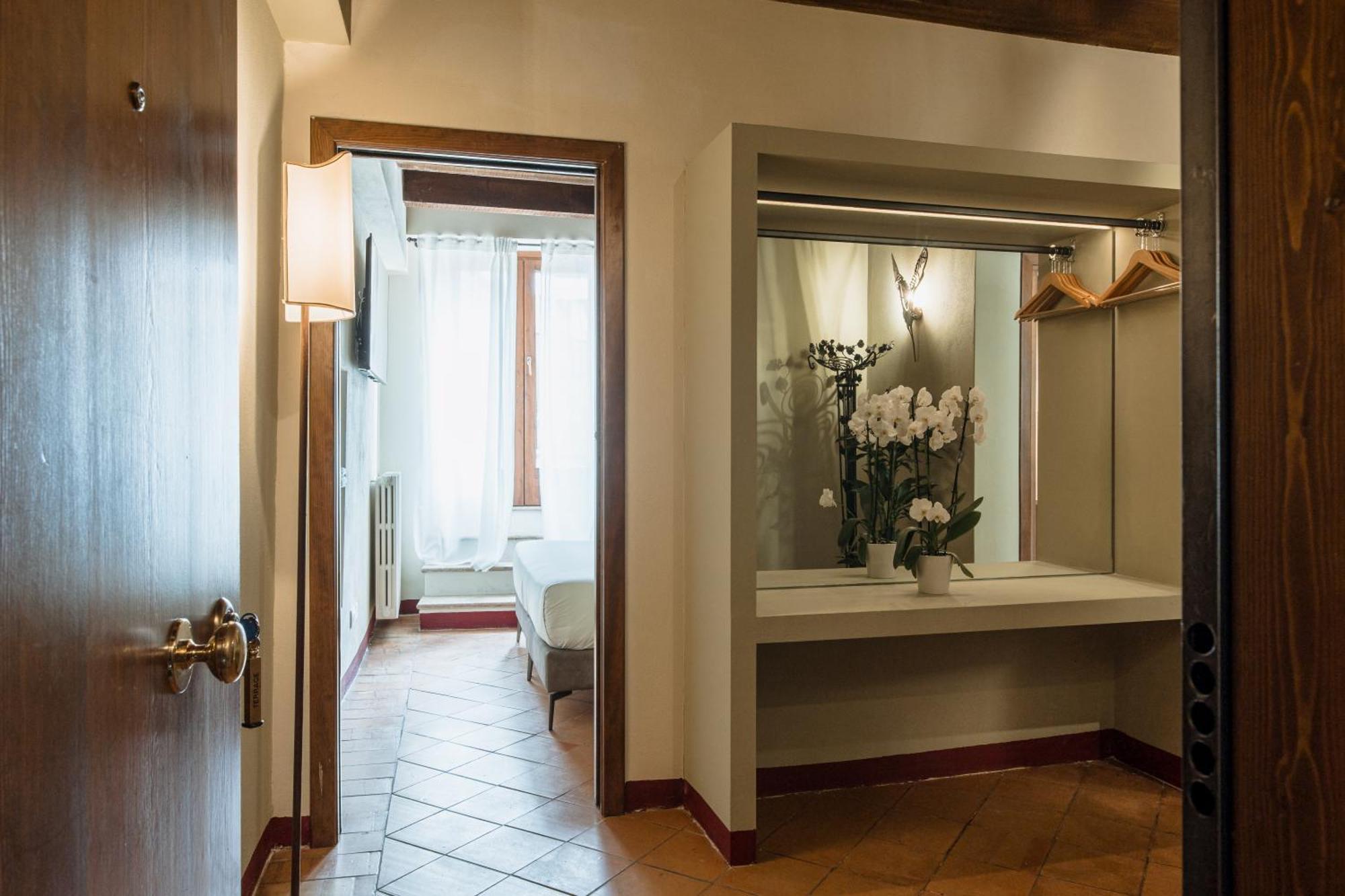 Osteria Luxury Apartments Peschiera del Garda Luaran gambar