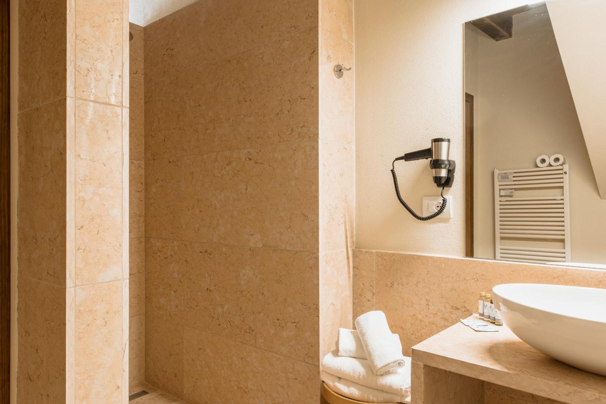 Osteria Luxury Apartments Peschiera del Garda Luaran gambar
